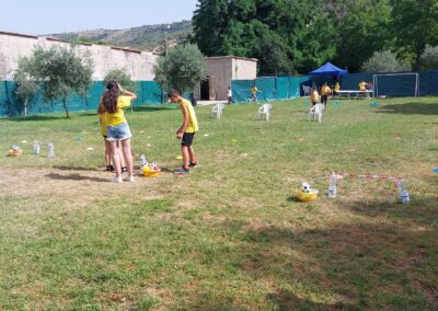 Campo estivo del Girasole con i bambini 8-11 anni i lavori
