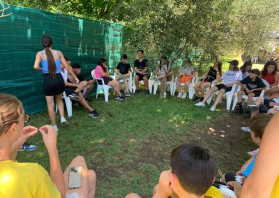 Campo estivo ragazzi dai 12 ai 14 anni - I volontari al lavoro-
